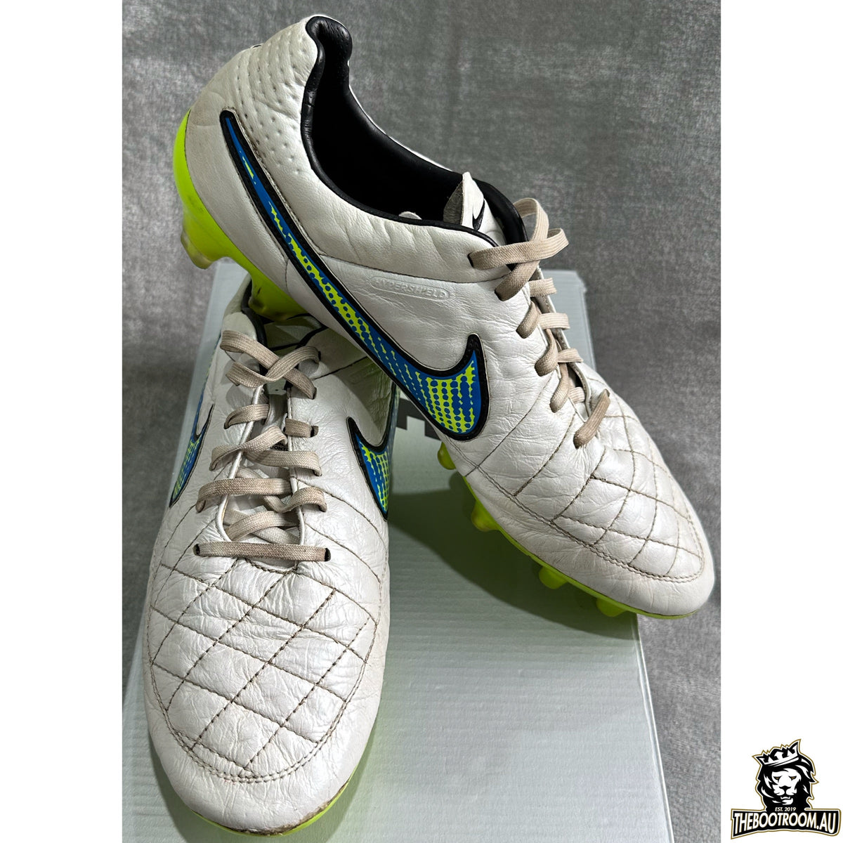 NIKE TIEMPO LEGEND V “SHINE THROUGH”
