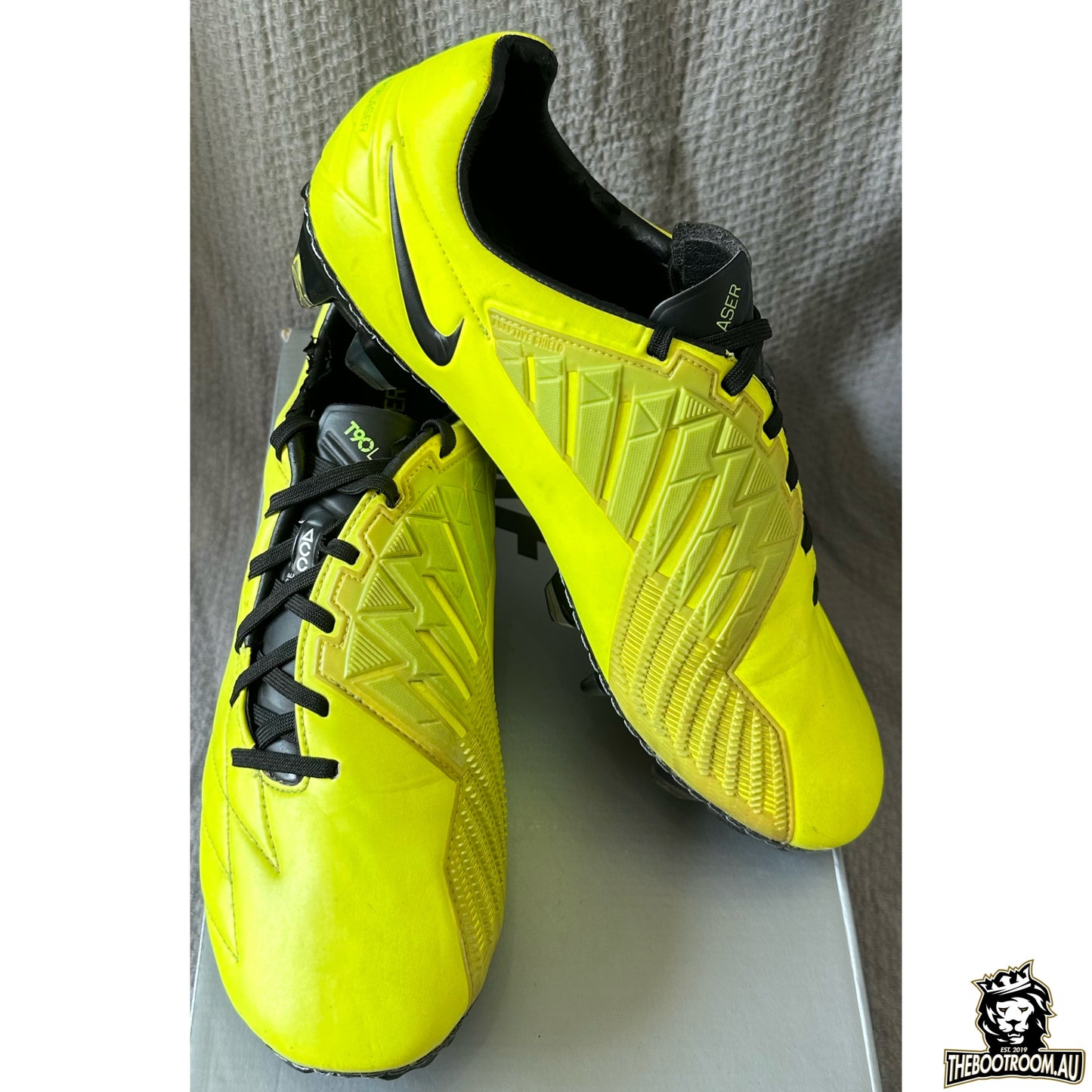 NIKE T90 LASER IV "VOLT"