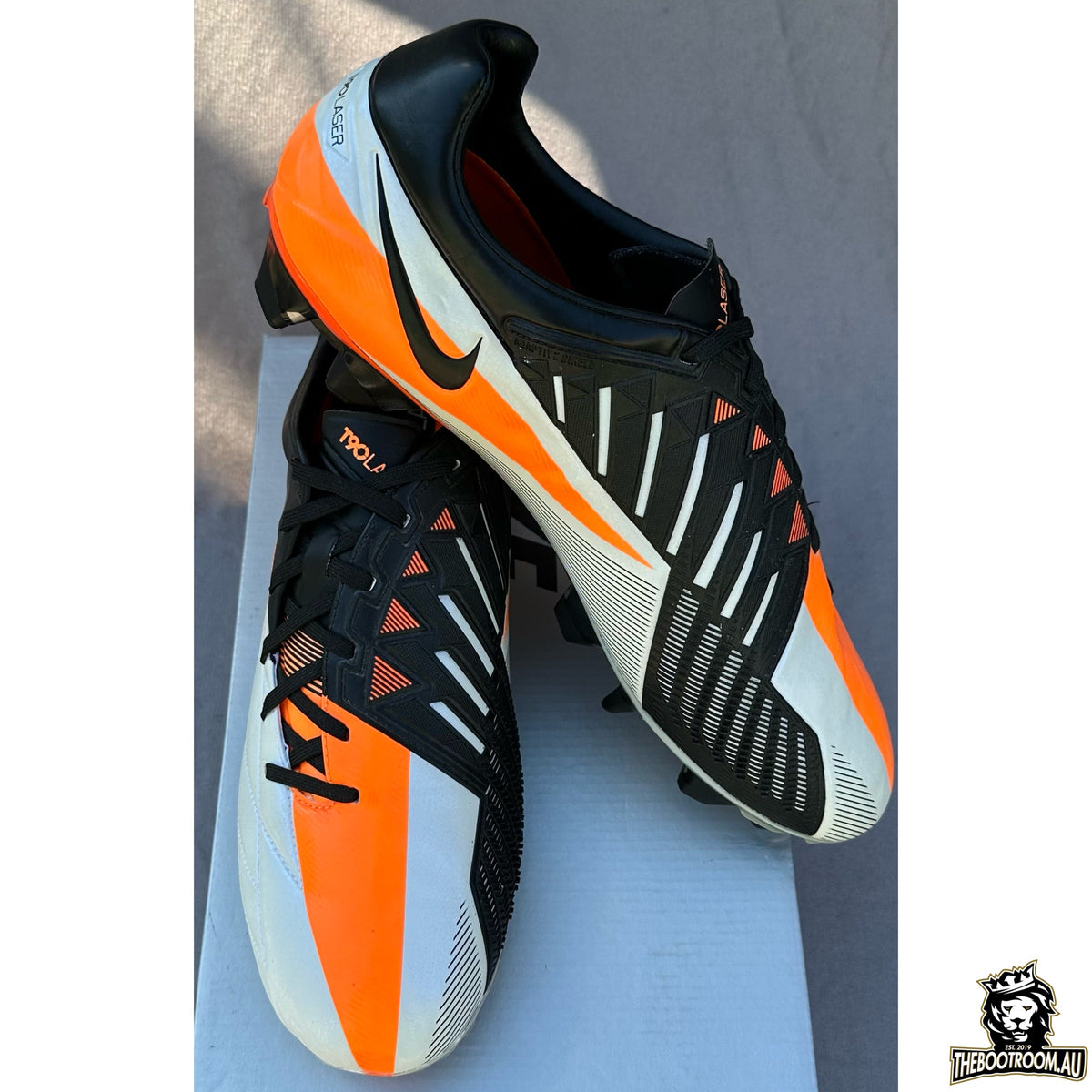 NIKE T90 LASER IV