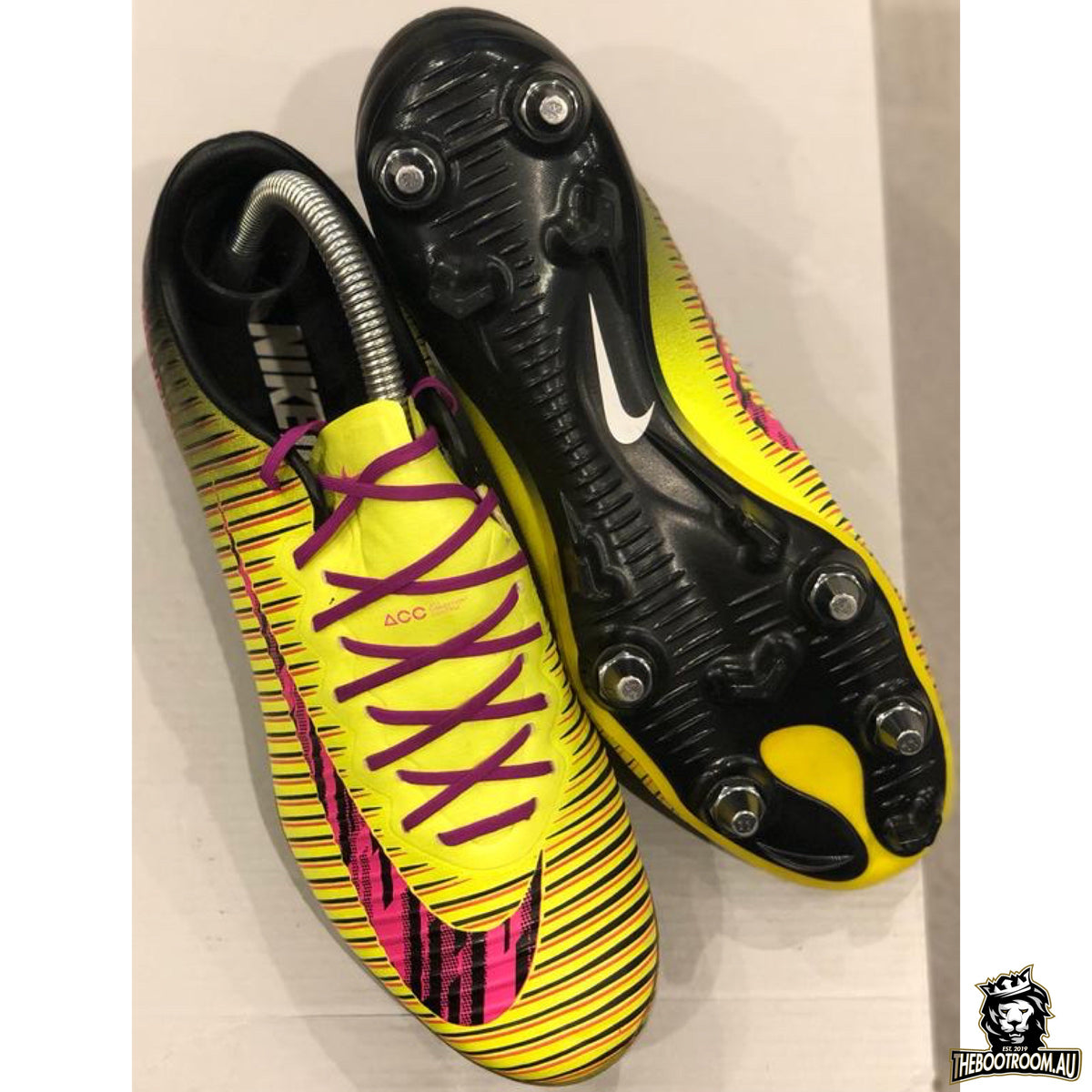 Nike mercurial best sale vapor xi yellow