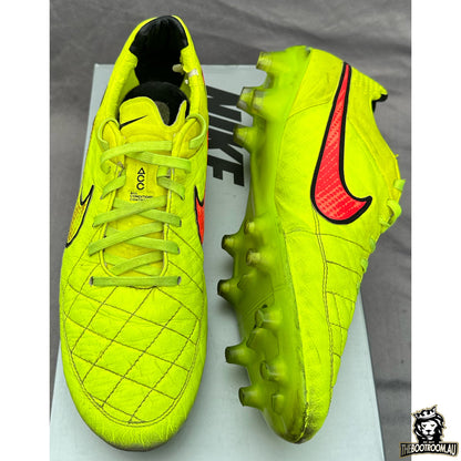 NIKE TIEMPO LEGEND V “WORLD CUP” WC14