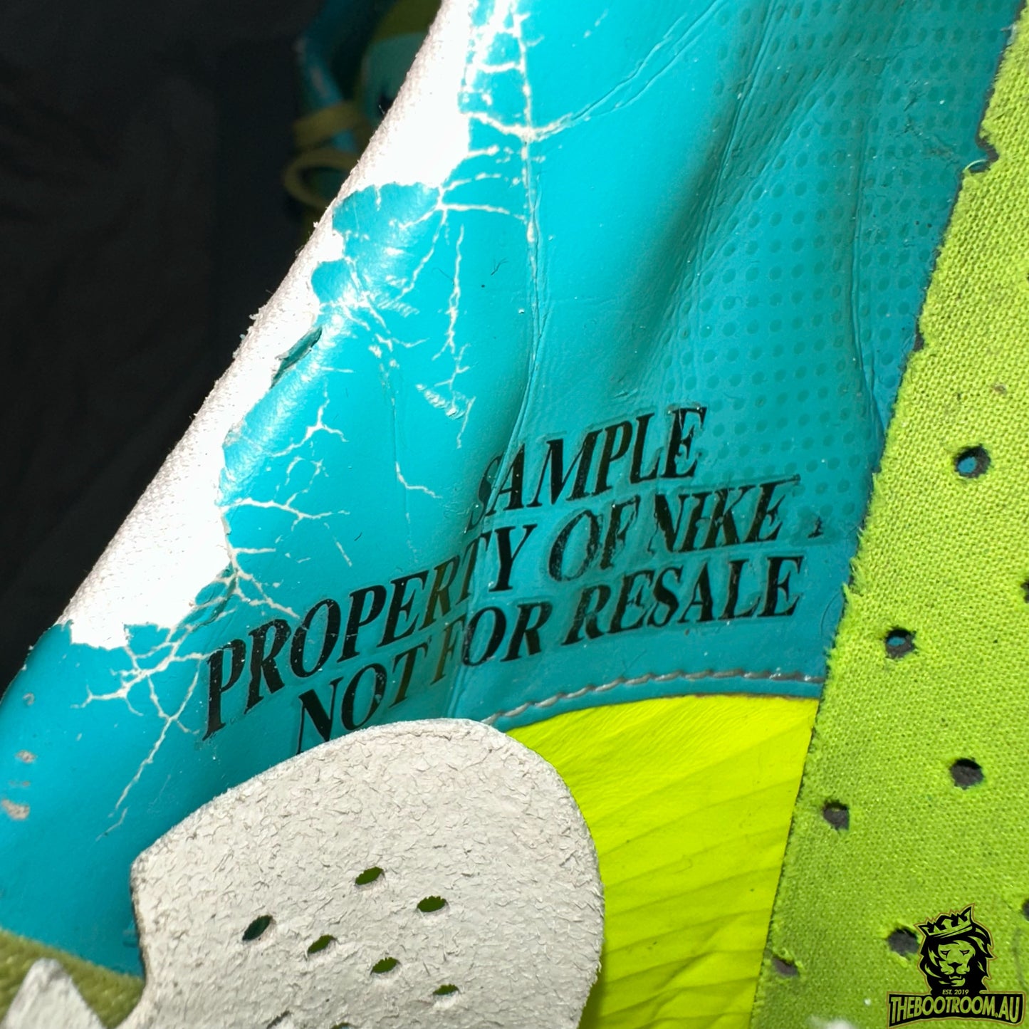 NIKE MERCURIAL VAPOR SUPERFLY III “SAMPLE”