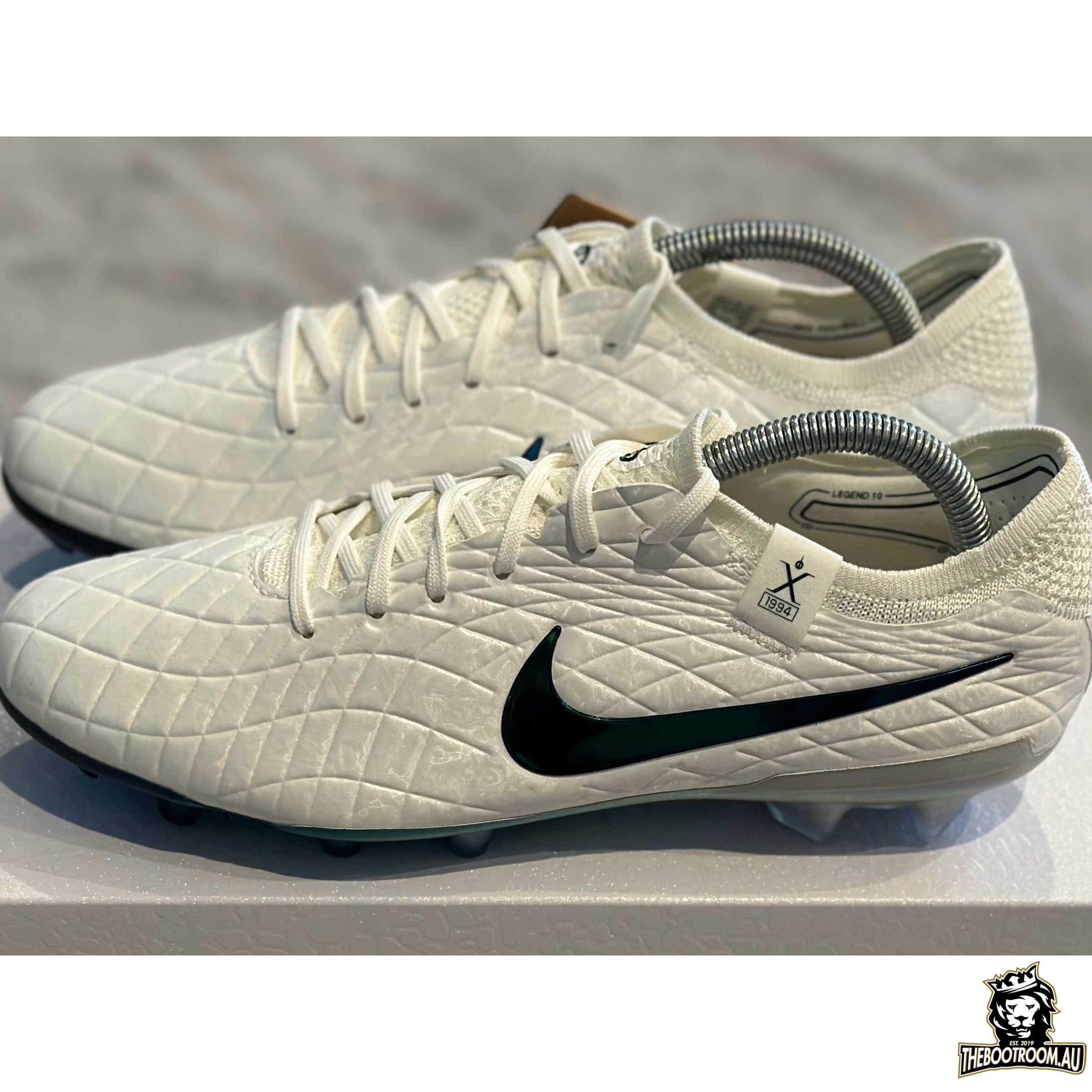 NIKE TIEMPO LEGEND X PEARL 30 YEARS 9.5