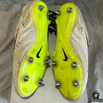 NIKE HYPERVENOM PHANTOM I SG-PRO “REFLEX"