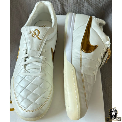 NIKE TIEMPO LEGEND V IC “TOUCH OF GOLD” RONALDINHO
