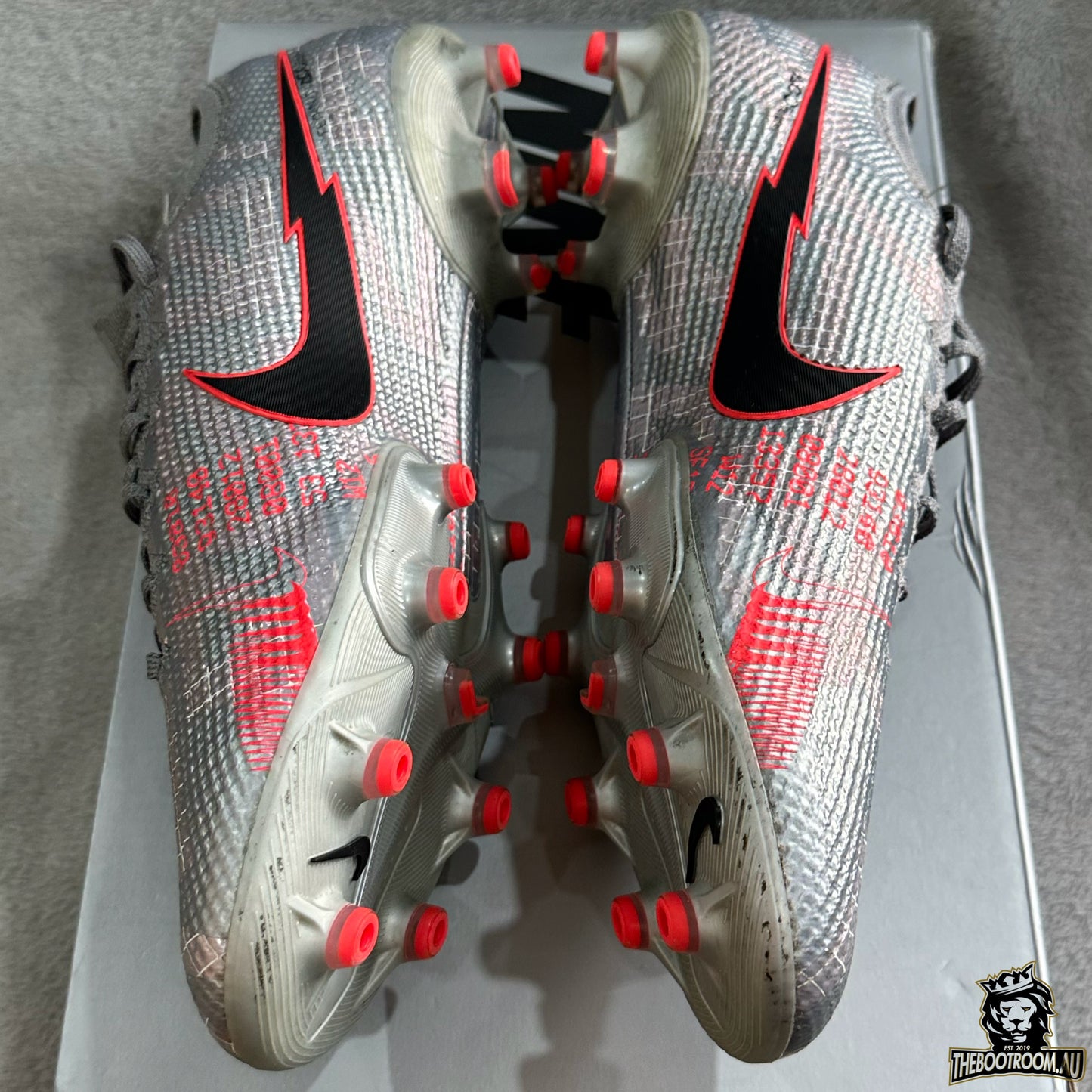 NIKE MERCURIAL VAPOR XIII AG “NEIGHBOURHOOD”