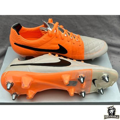 NIKE TIEMPO LEGEND V SG-PRO “LAUNCH EDITION”