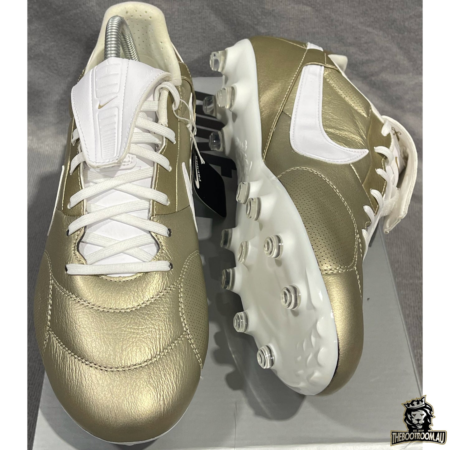 NIKE PREMIER III “GOLD”