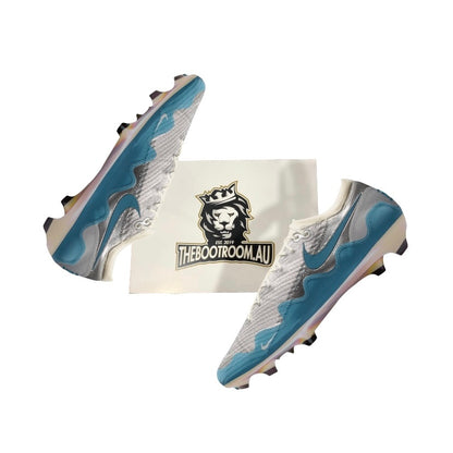 NIKE MERCURIAL VAPOR XVI × PATTA “NOISE AQUA” AIRMAX 1