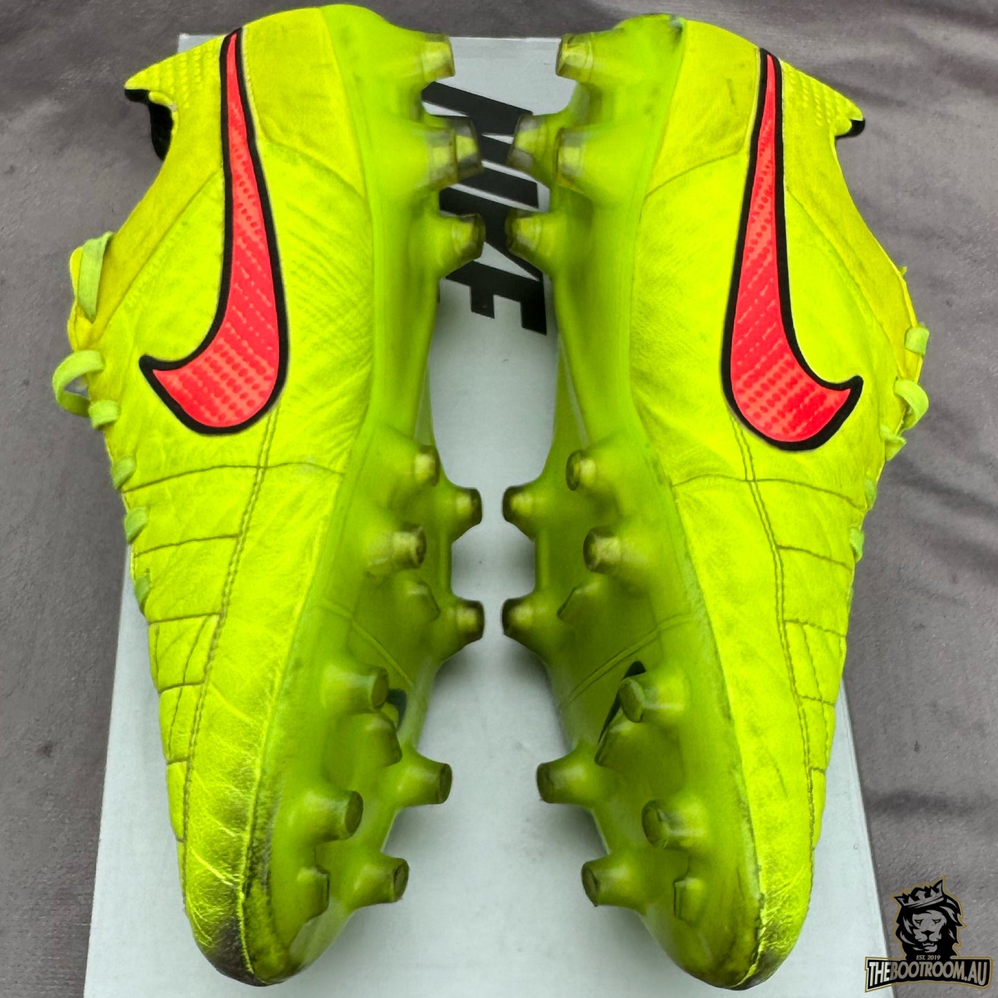 NIKE TIEMPO LEGEND V “WORLD CUP” WC14