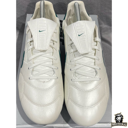 NIKE PREMIER III “WHITE/GREEN”