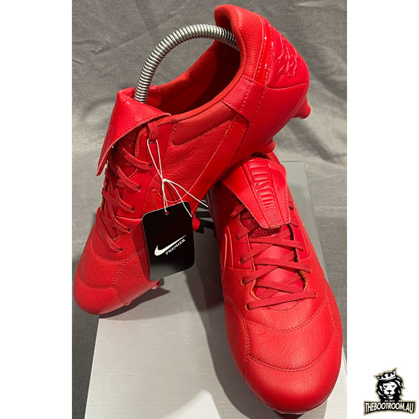 NIKE PREMIER III “RED”