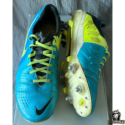 NIKE CTR360 MAESTRI III SG-PRO