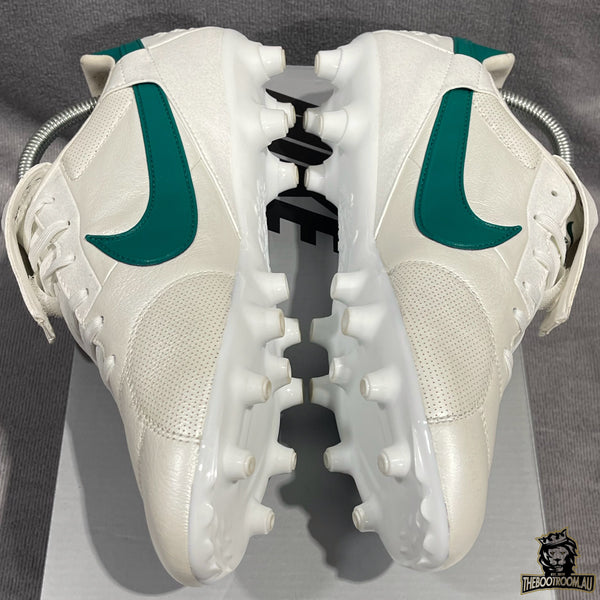 NIKE PREMIER III “WHITE/GREEN”