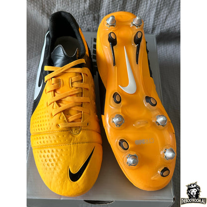 NIKE CTR360 MAESTRI III SG-PRO