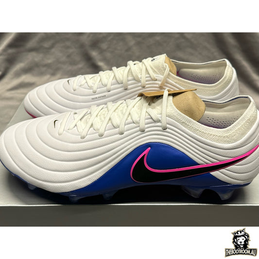 NIKE TIEMPO LEGEND MAESTRO “ATTACK”