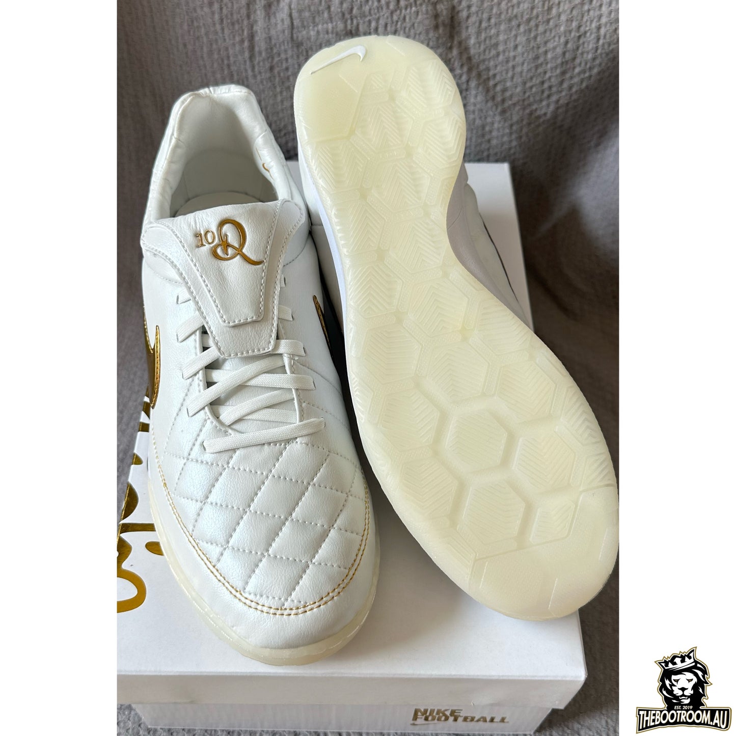 NIKE TIEMPO LEGEND V IC “TOUCH OF GOLD” RONALDINHO