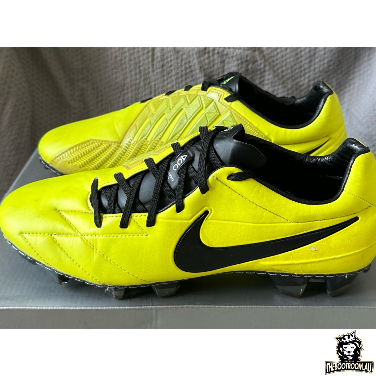 NIKE T90 LASER IV "VOLT"