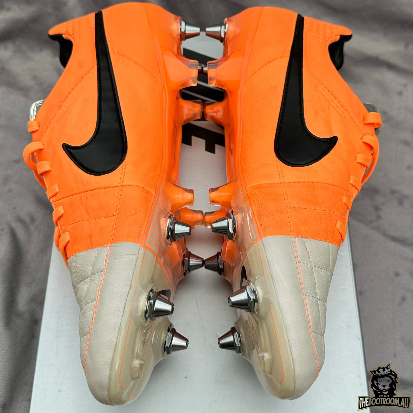 NIKE TIEMPO LEGEND V SG-PRO “LAUNCH EDITION”