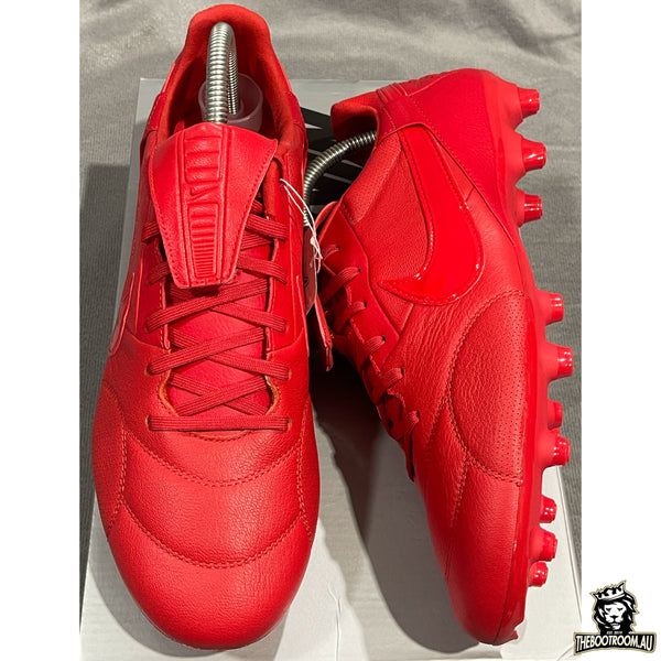 NIKE PREMIER III “RED”