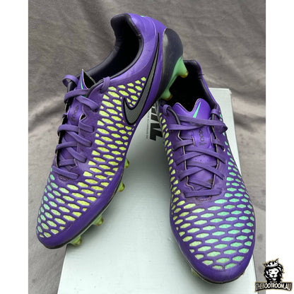 NIKE MAGISTA OPUS I “METAL FLASH”