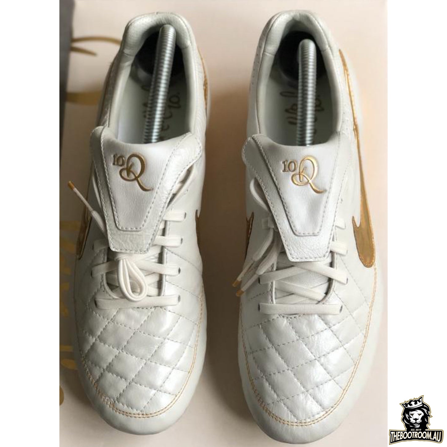 NIKE TIEMPO LEGEND V “TOUCH OF GOLD” RONALDINHO
