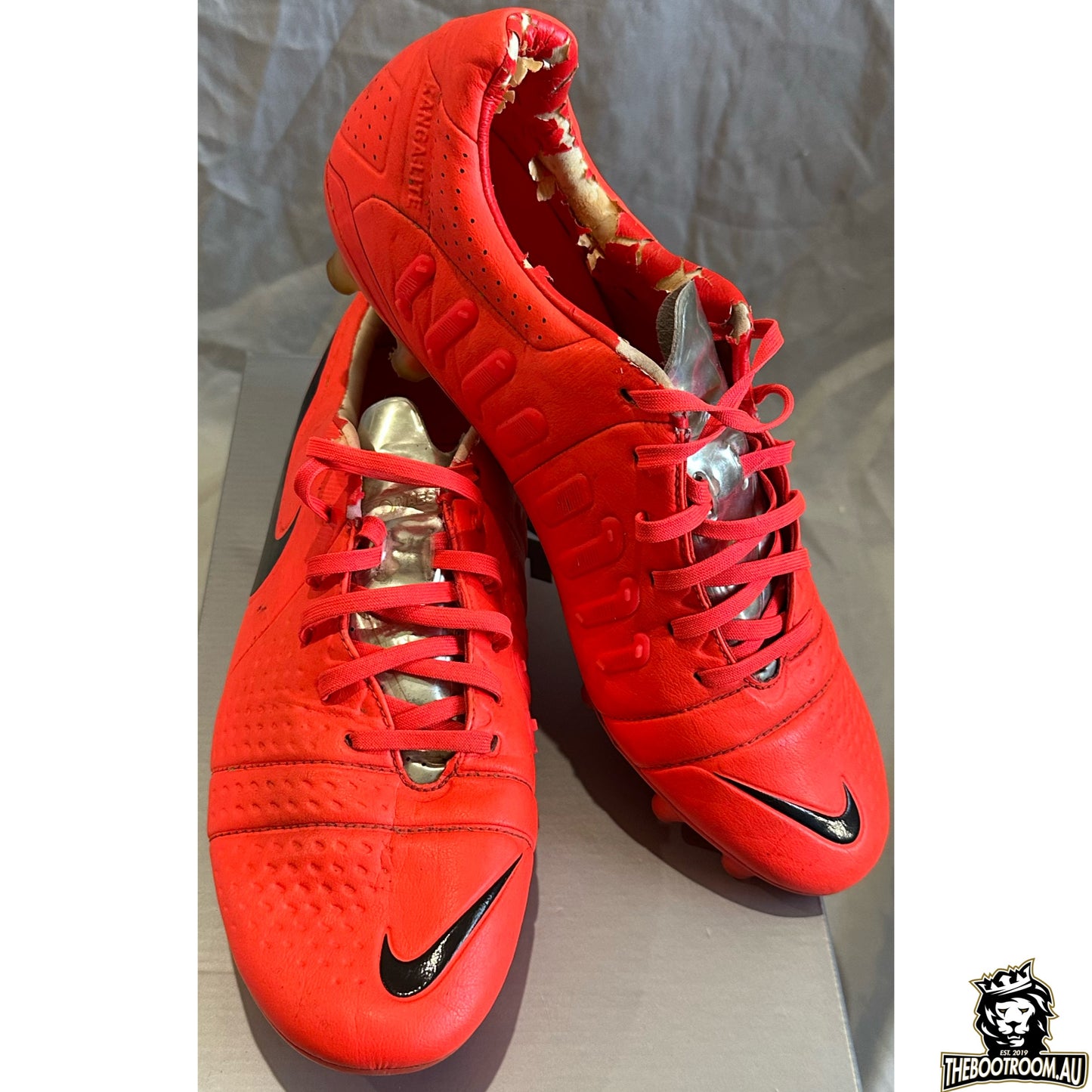 NIKE CTR360 MAESTRI III