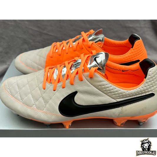 NIKE TIEMPO LEGEND V SG-PRO “LAUNCH EDITION”