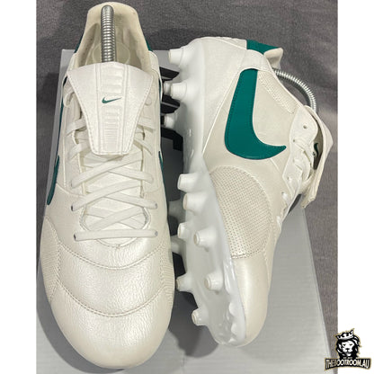 NIKE PREMIER III “WHITE/GREEN”