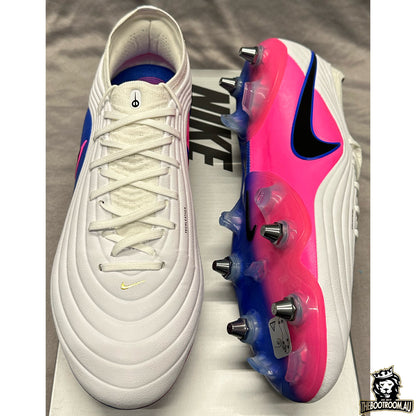 NIKE TIEMPO LEGEND MAESTRO SG-PRO “ATTACK”