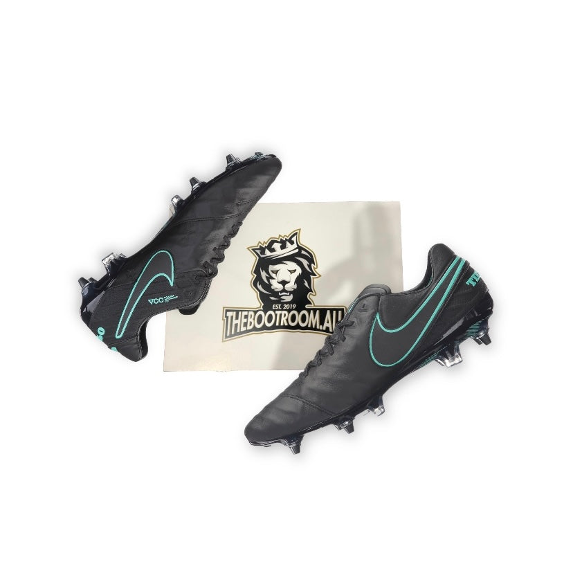 NIKE TIEMPO LEGEND VI SG-PRO “PITCH DARK”