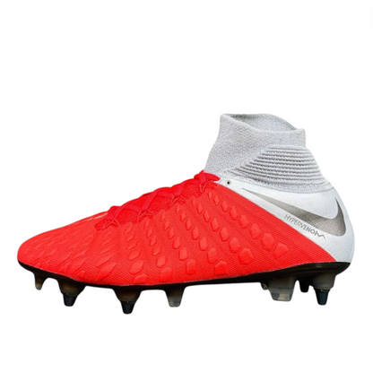 NIKE HYPERVENOM PHANTOM III DF SG-ANTICLOG “RAISED ON CONCRETE"