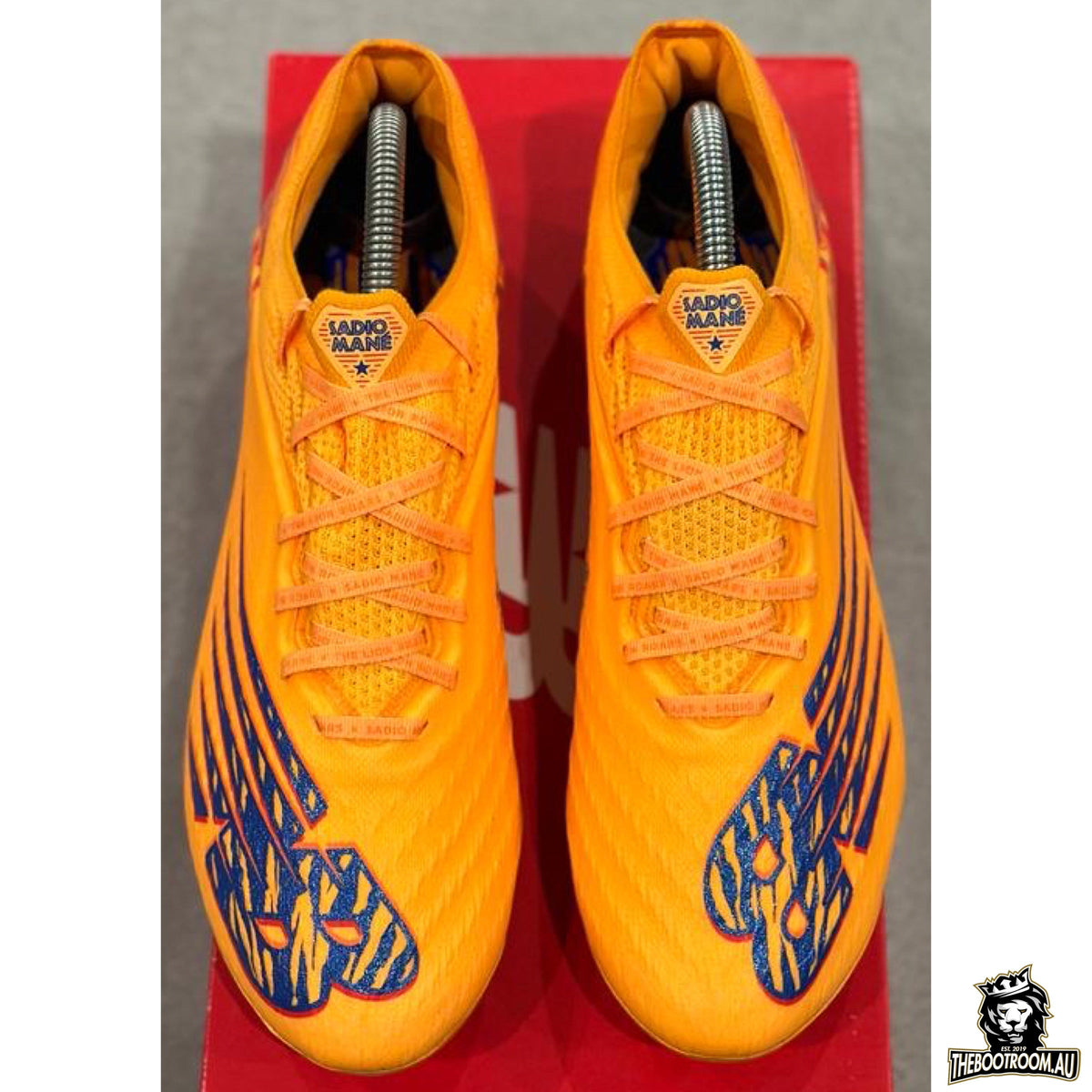 NEW BALANCE FURON v6+ “THE LIONS ROAR” MANÉ