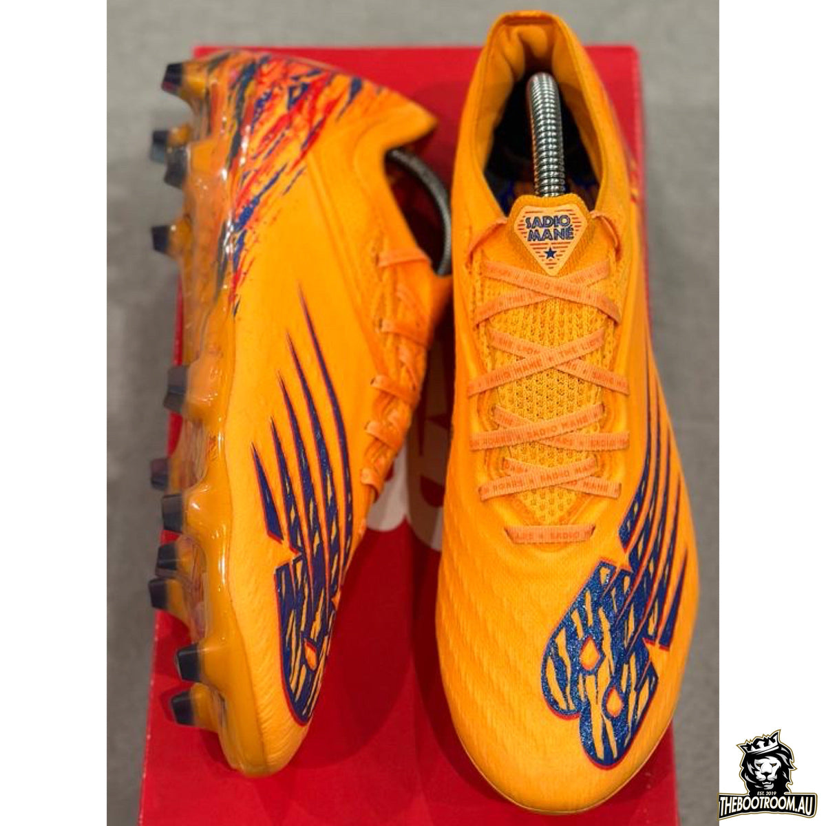 NEW BALANCE FURON v6+ “THE LIONS ROAR” MANÉ