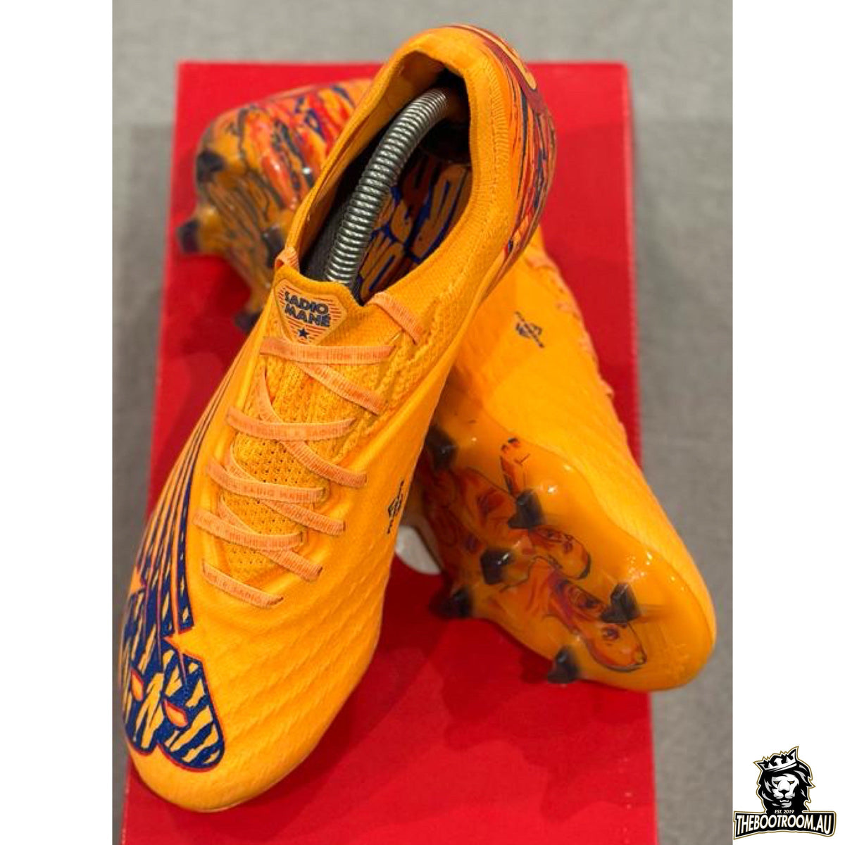 NEW BALANCE FURON v6+ “THE LIONS ROAR” MANÉ