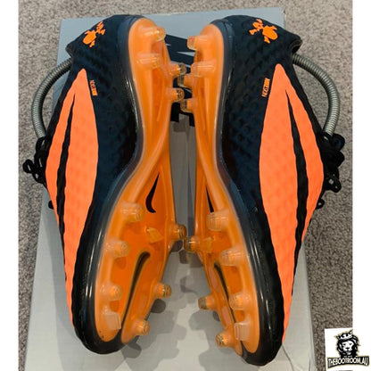 <transcy>NIKE HYPERVENOM PHANTOM I</transcy>