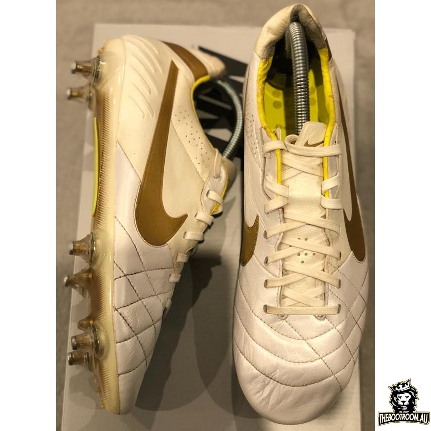 NIKE TIEMPO LEGEND IV SG