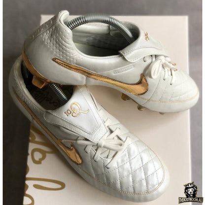 NIKE TIEMPO LEGEND V “TOUCH OF GOLD” RONALDINHO