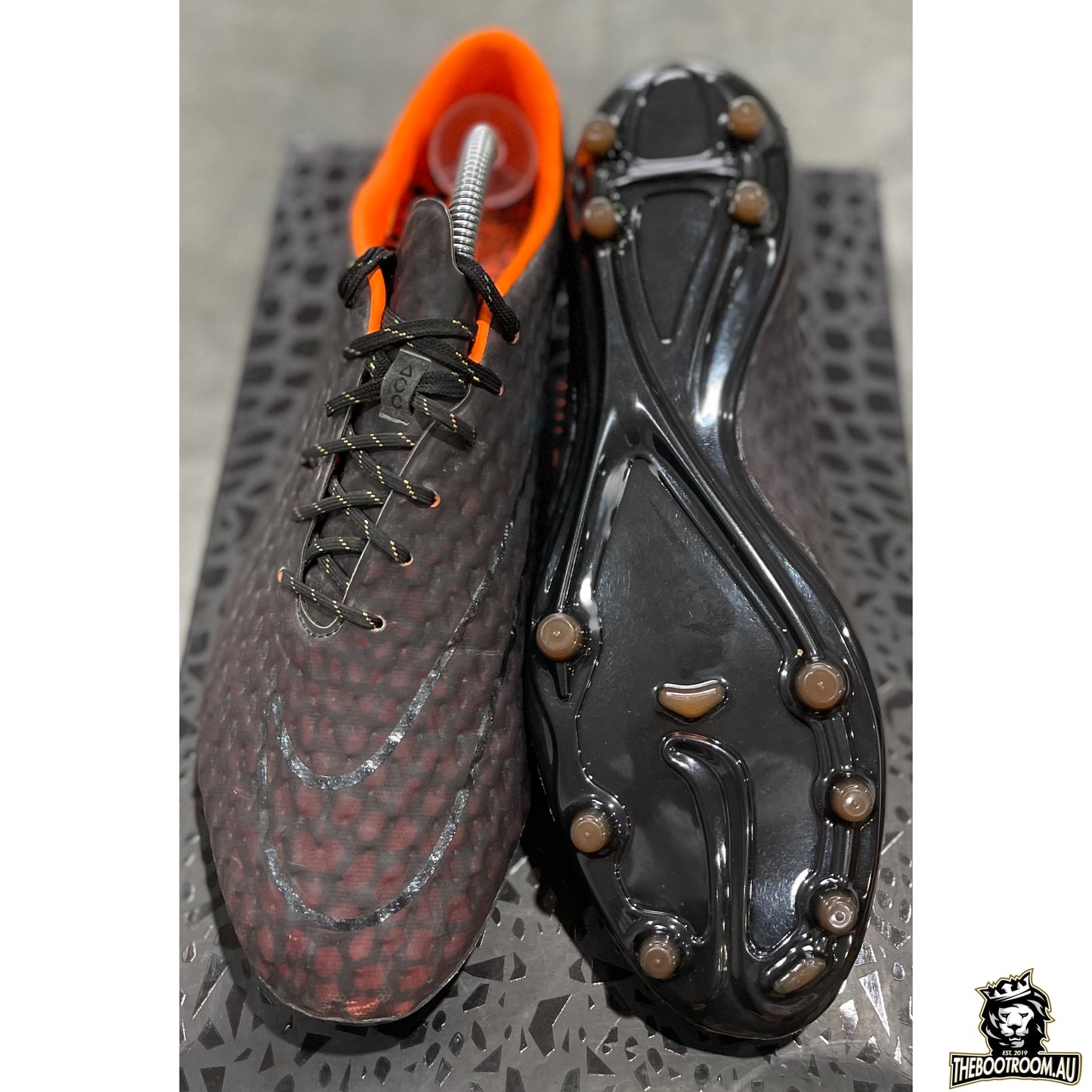 <transcy>NIKE HYPERVENOM PHANTOM I</transcy>