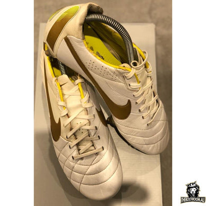 NIKE TIEMPO LEGEND IV SG