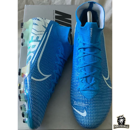 NIKE MERCURIAL SUPERFLY VII “NEW LIGHTS”