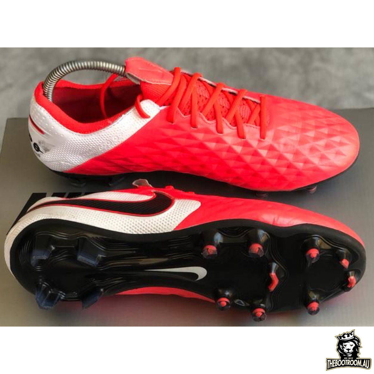 NIKE TIEMPO LEGEND VIII "FUTURE LAB"